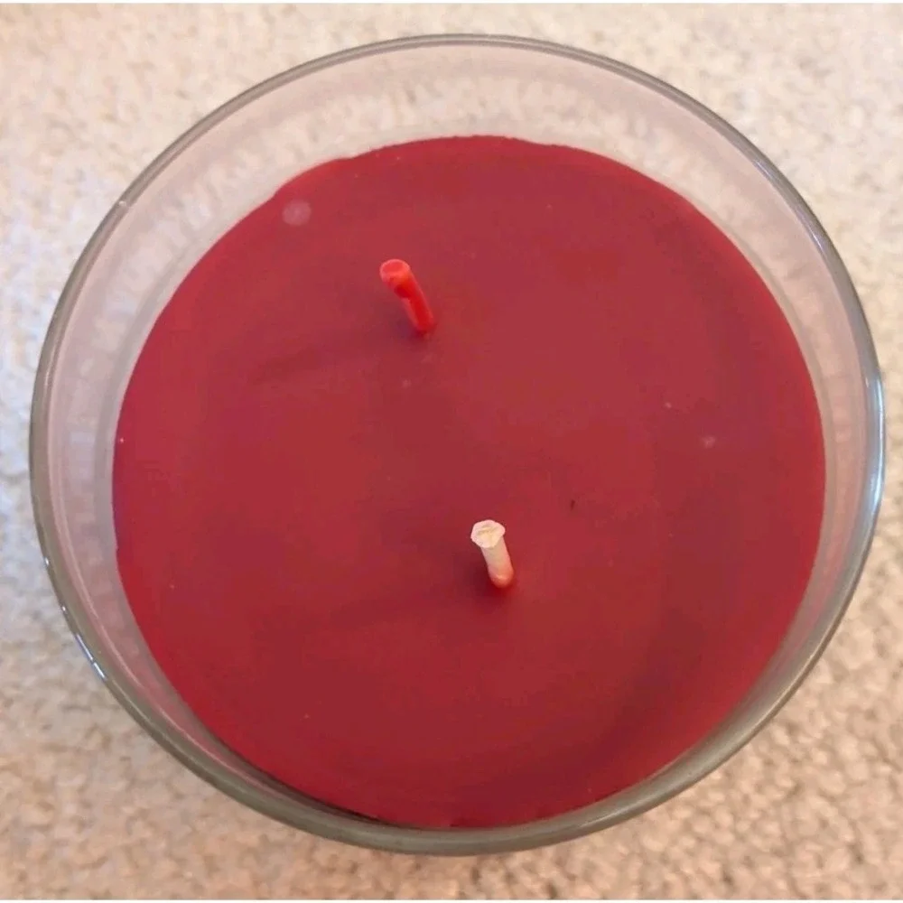 Yankee Candle Red‎ Apple Wreath Medium 2-Wick Tumbler Jar 12.5 oz